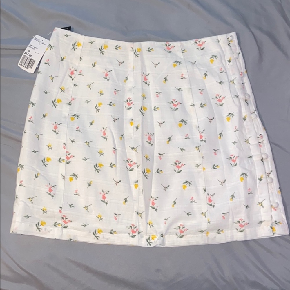 Floral fitted skirt